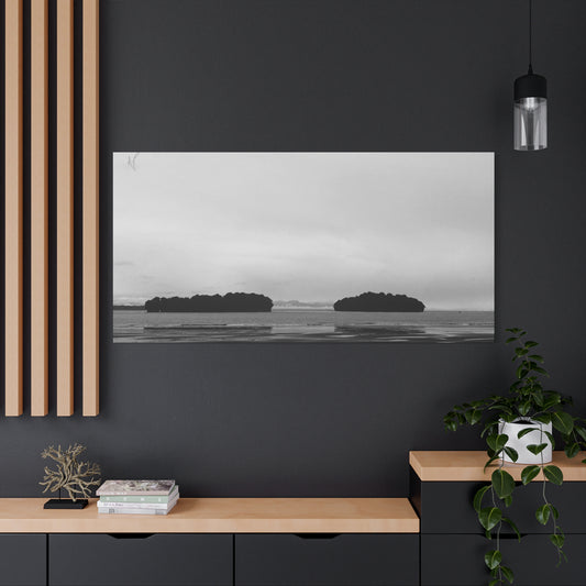 “The Quiet Divide” // Signature Set