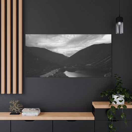 “Monochrome Valleys” // Signature Set