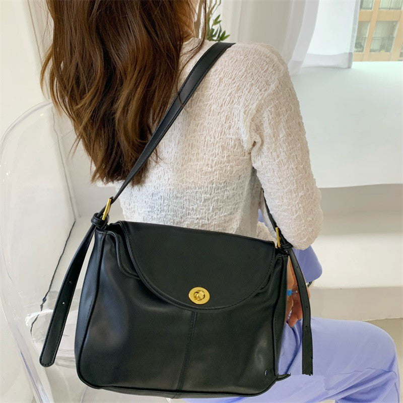The Bellamy Leather Shoulder Bag
