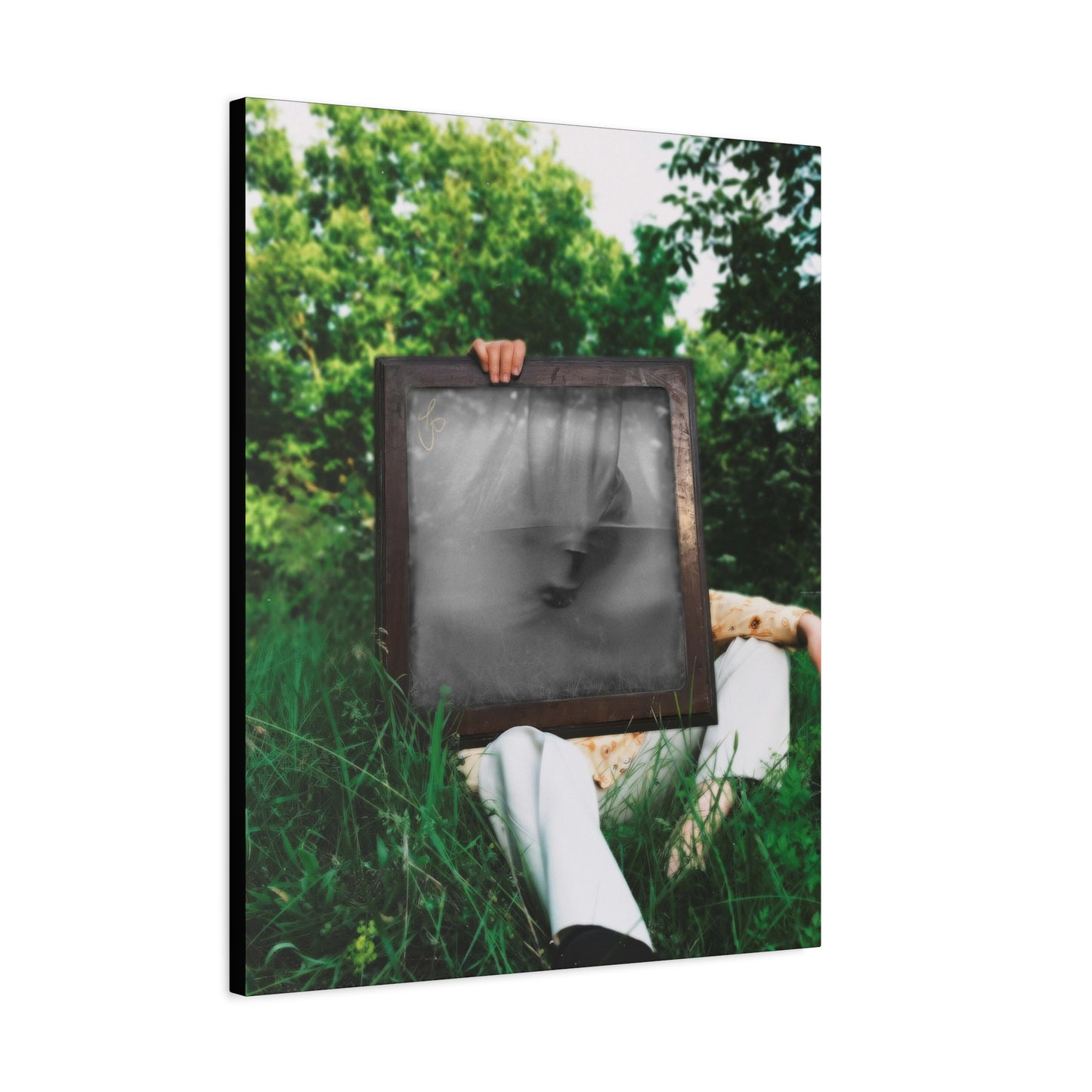 "When Memory Refuses to Sit Still" // Signature Set